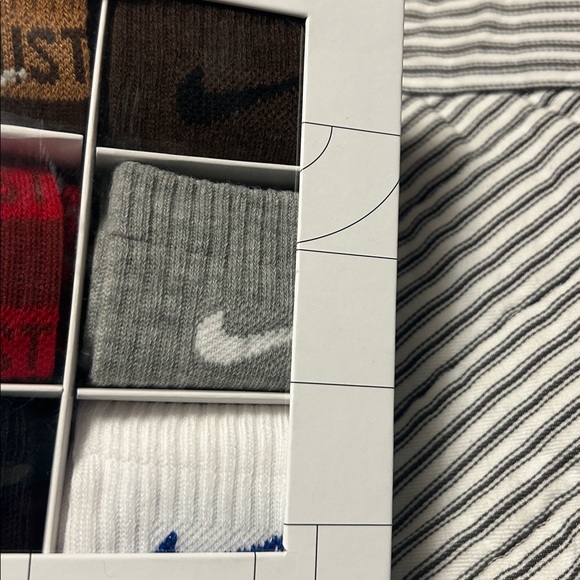 Nike Boys Cushioned Crew Socks 9-Pack - Multicolor - Picture 6 of 12